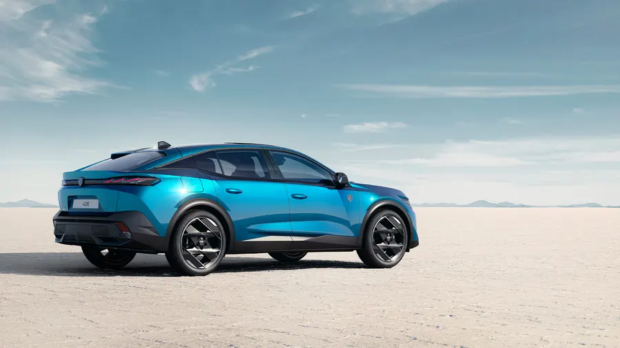 Peugeot 408 - Vista trasera