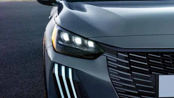 Peugeot 208 - Detalle de luces